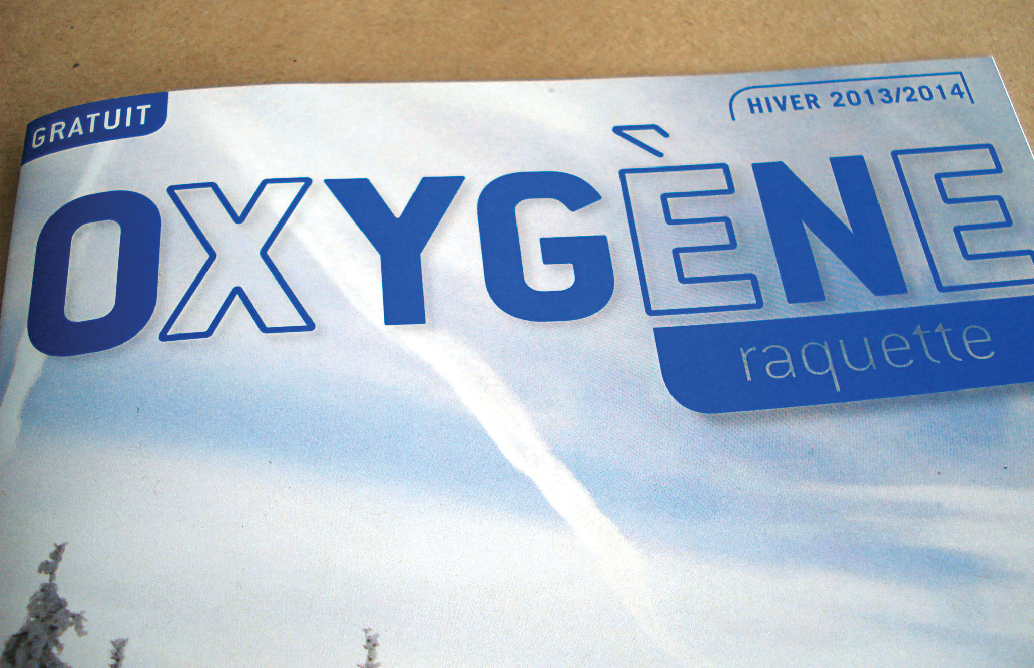 Logo et grille graphique du premier numéro du magazine Oxygène.